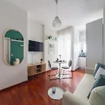 The Rent - One-bedroom With A Terrace In Corso Sempione Milão