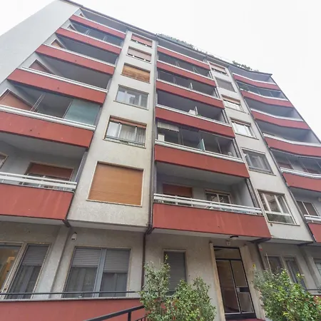 The Rent - One-bedroom With A Terrace In Corso Sempione Apartamento Milão