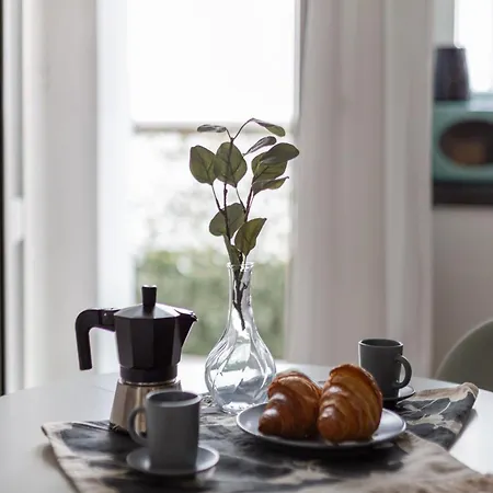 아파트 The Rent - One-bedroom With A Terrace In Corso Sempione *